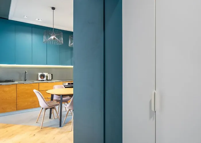 2bdr District דירה *