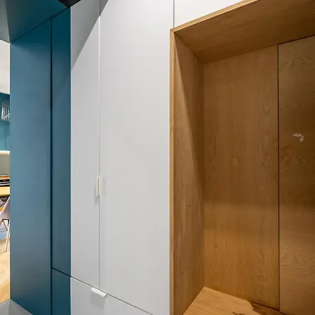 2bdr District アパート ソフィア